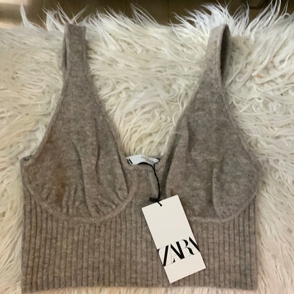 Zara adorable sweater crop top - Picture 1 of 2